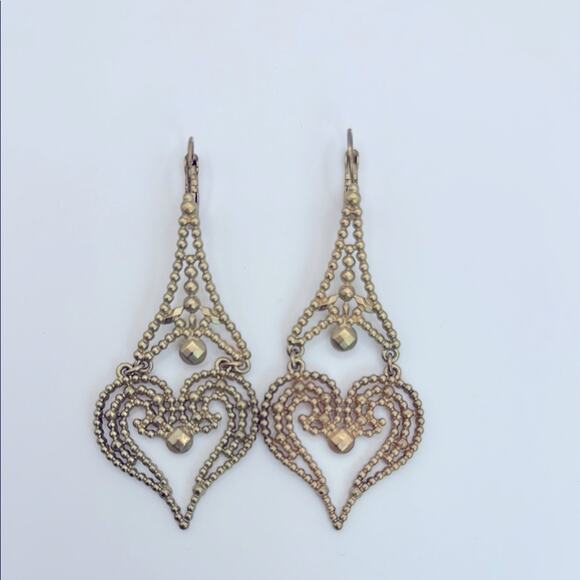 NEW! Francesca’s Elegant Gold Heart Drop Earrings - Picture 2 of 8